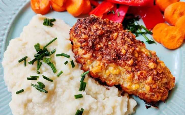 Sýrové karbanátky s květákovou kaší