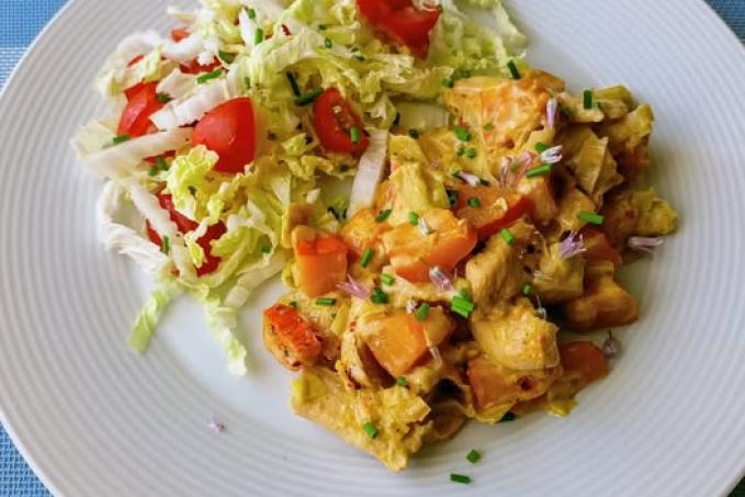 Kuřecí maso s dýní, pórkem a smetanou