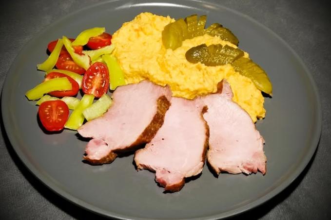 UZENÉ MASO S CELEROVOU KAŠÍ