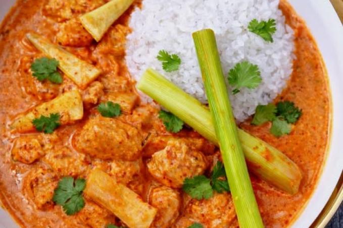 Red curry chicken