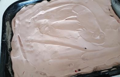 Kefírová buchta s tvarohovým krémem