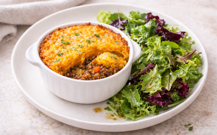 Zapečený pastýřský koláč s dýňovým pyré a čočkou