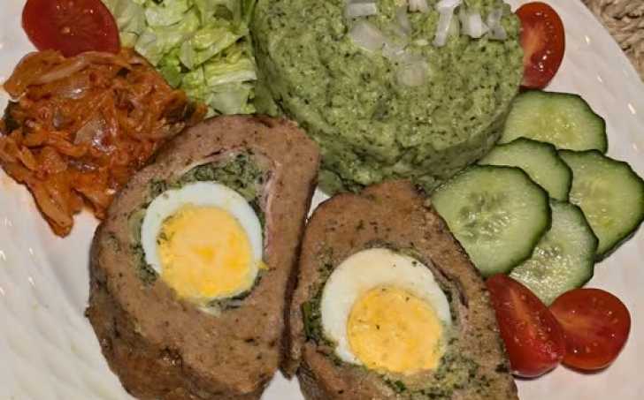 VEPŘOVÁ ROLÁDA S BROKOLICOVOU KAŠÍ