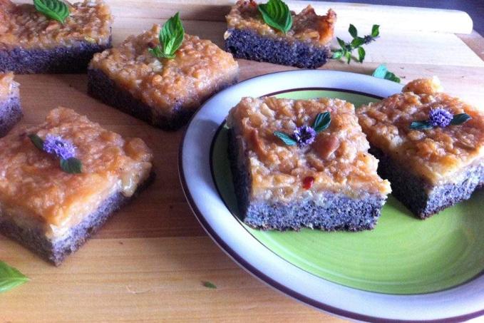 Makový koláč s jablky