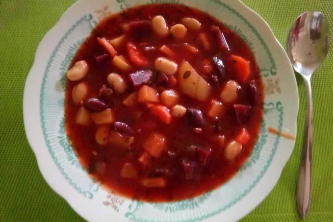 Boršč - rychlý a skvělý bez masa