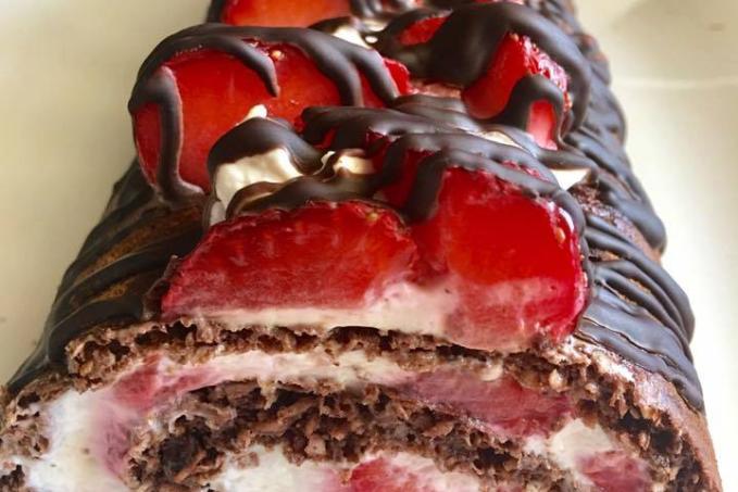 Low carb jahodová roláda