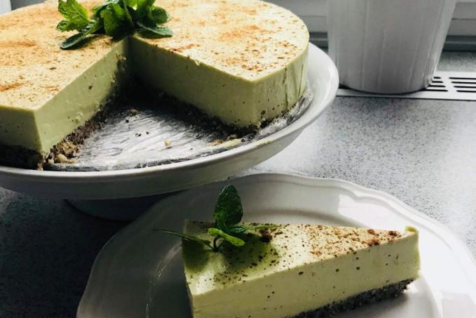 Low carb avokádový cheesecake