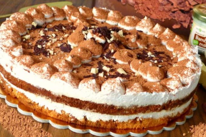 Bezmléčný tiramisu dort s vegan mascarpone