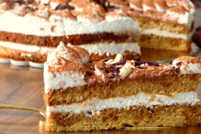 Bezmléčný tiramisu dort s vegan mascarpone