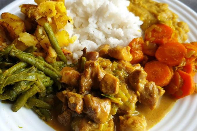 Kuřecí curry Srí Lanka