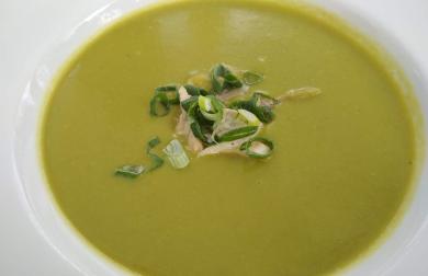 Hrášková polévka se zauzenou rybou