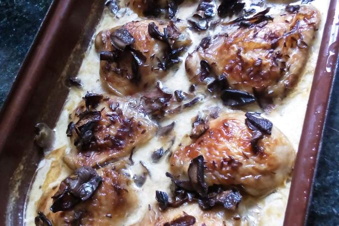 KUŘE NA HOUBÁCH - LC