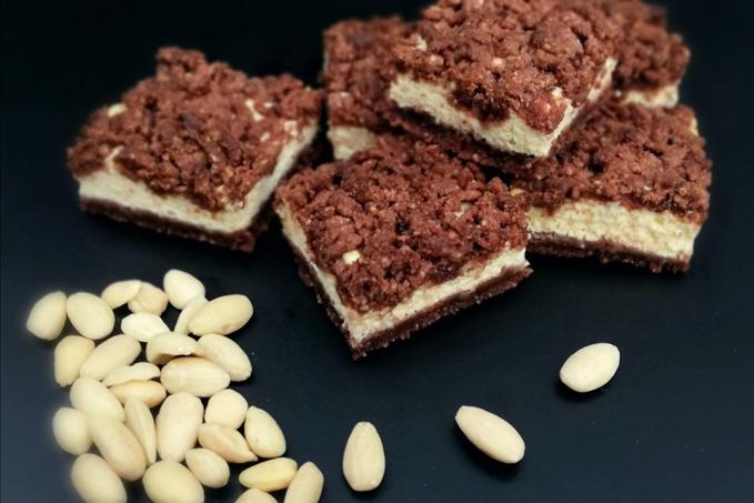 Strouhaný tvarohový koláč - nízkosacharidový