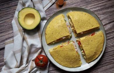 Sýrová low carb tortilla