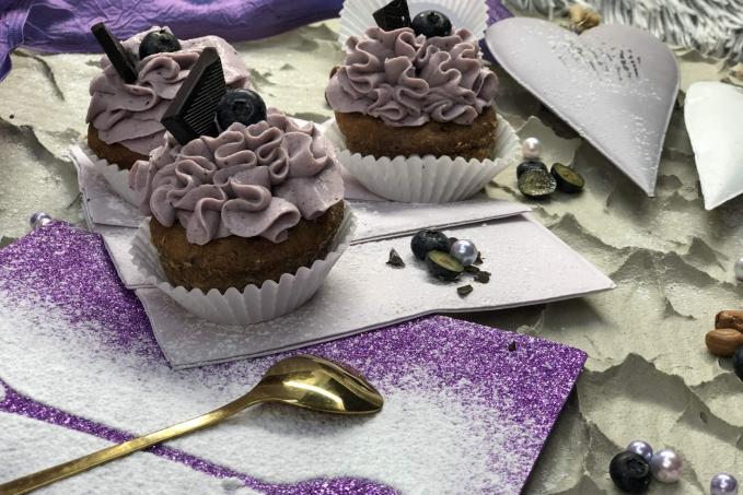 CUPCAKE z lískooříškové mouky s borůvkovým mascarpone !!!