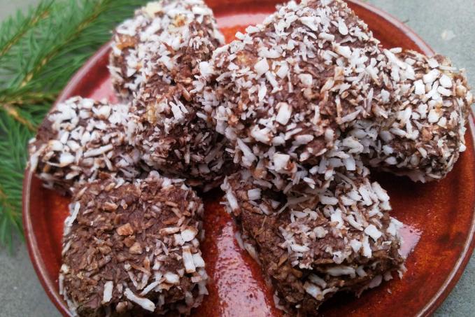 Ořechové kostky v čokoládě LC