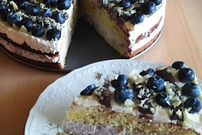 Mandlovo-borůvkový dort - LC