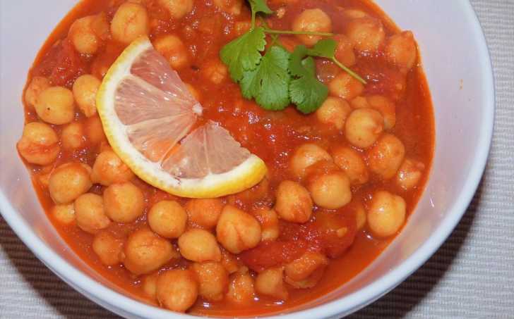 Voňavá indická cizrna - butter chickpeas