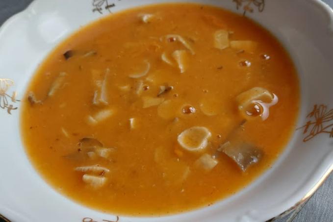 Dršťková polévka z hlívy ústřičné