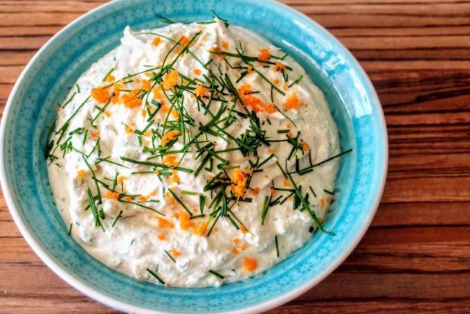 Cibulovo - pažitková pomazánka.