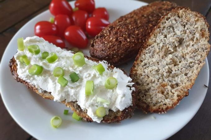 Bagetka s křenovou pomazánkou - LC