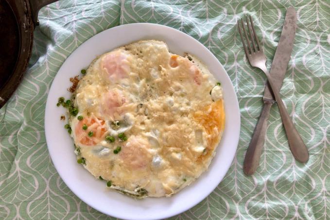 Omeleta z volských ok s hráškem a parmezánem