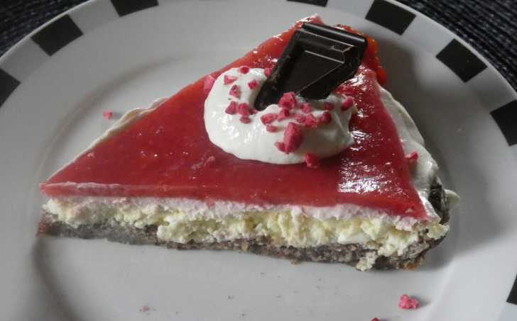 Cheesecake s jahodovým želé