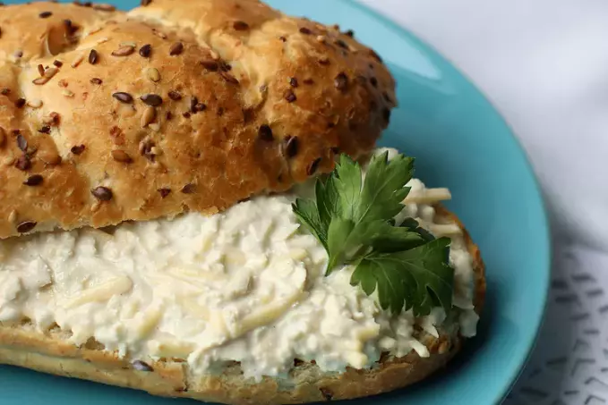 Česneková pomazánka