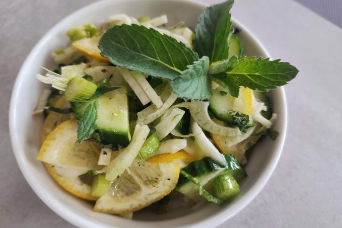 Svěží fenyklový salát