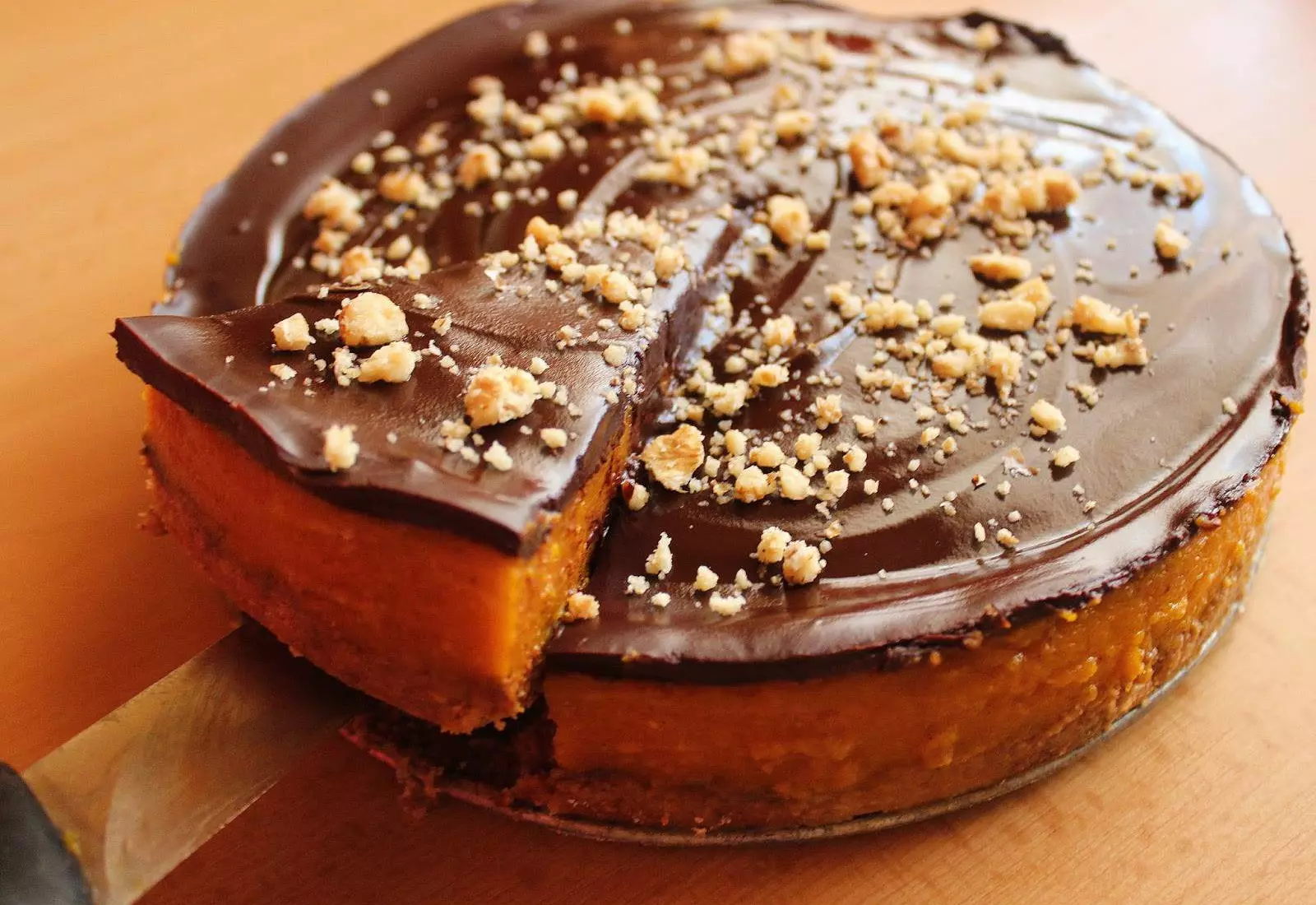 HOKKAIDO - POMARANČOVÁ TORTA S VÔŇOU PERNÍKOVÉHO KORENIA